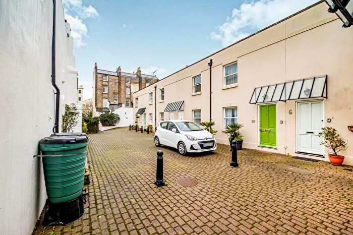 2 Bedroom Terraced House To Rent In Ivy Place, Hove, BN3