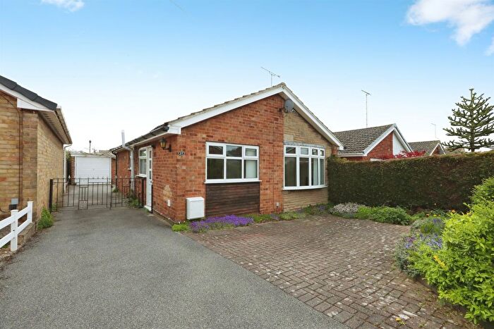 2 Bedroom Detached Bungalow For Sale In Oulton Avenue, Bramley, Rotherham, S66