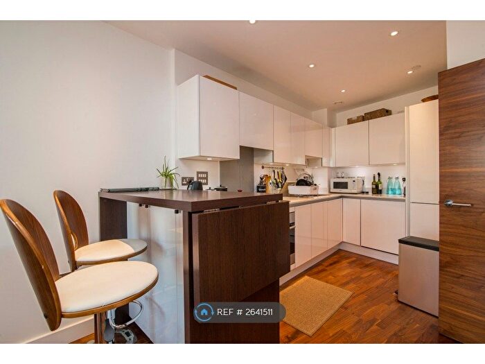 1 Bedroom Flat To Rent In John Donne Way, London, SE10