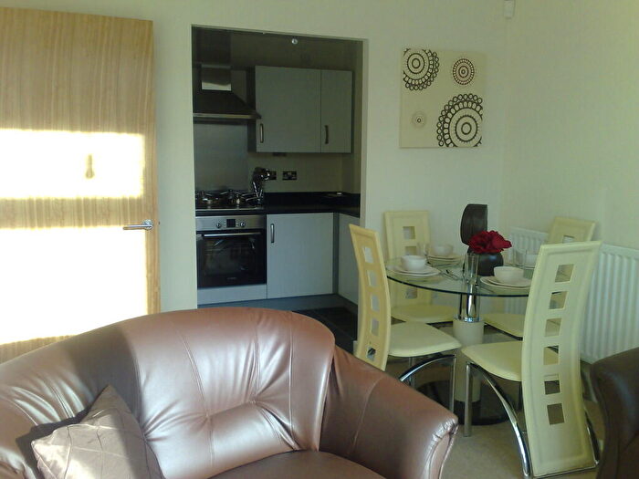 2 Bedroom Apartment To Rent In Mason Way, B15