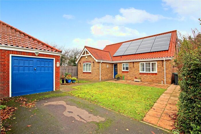3 Bedroom Bungalow For Sale In Bonsey Gardens, Wrentham, Beccles, NR34