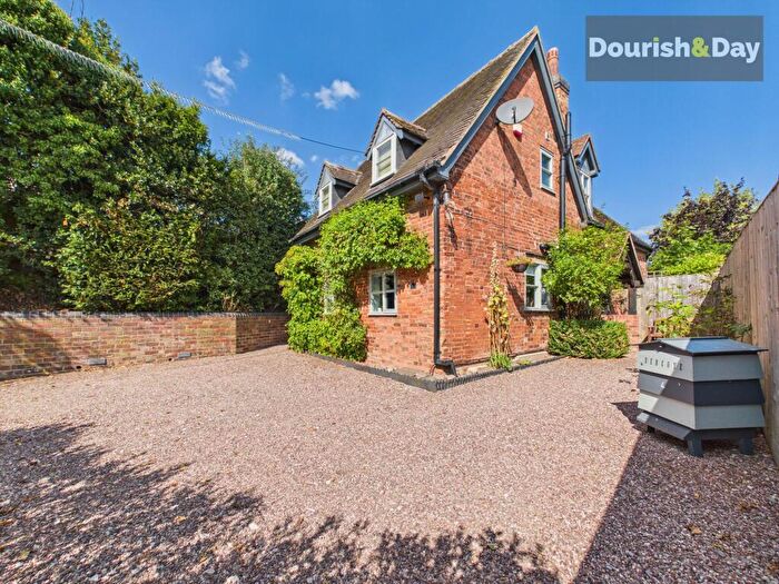 3 Bedroom Detached House For Sale In Mount Pleasant, Derrington, ST18