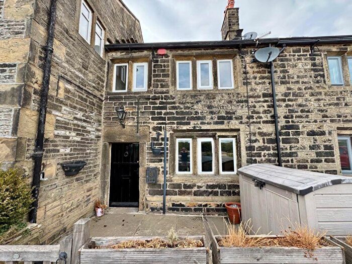 2 Bedroom Cottage For Sale In Upper Hagg, Holmfirth, HD9