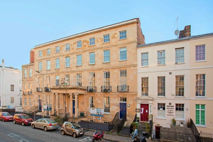 3 Bedroom Flat To Rent In Crescent Place, Cheltenham, GL50