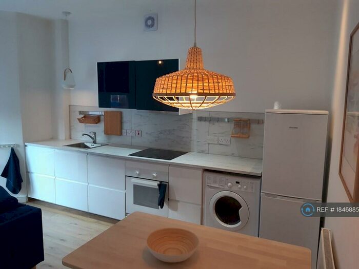 2 Bedroom Flat To Rent In Fairfield, Liverpool, L7