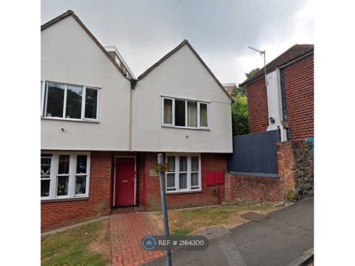 1 Bedroom Flat To Rent In The Mount, Guildford, GU2