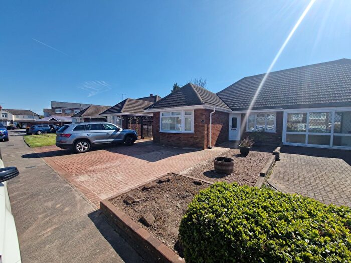 3 Bedroom Bungalow To Rent In Westmorland Avenue, Luton, LU3