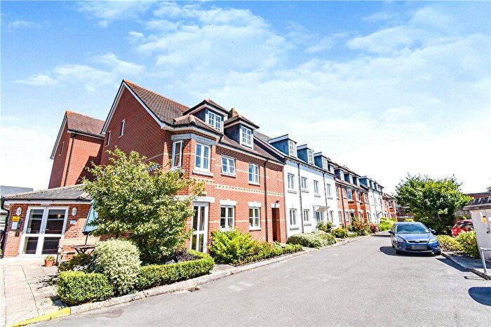 1 Bedroom Apartment For Sale In Alma Road, Romsey, Hampshire, SO51