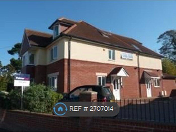 2 Bedroom Flat To Rent In Parkwood Road, Bournemouth, BH5
