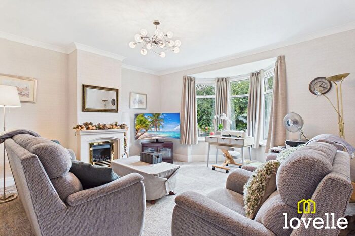 3 Bedroom Detached Bungalow For Sale In St. Margarets Avenue, Cottingham, HU16