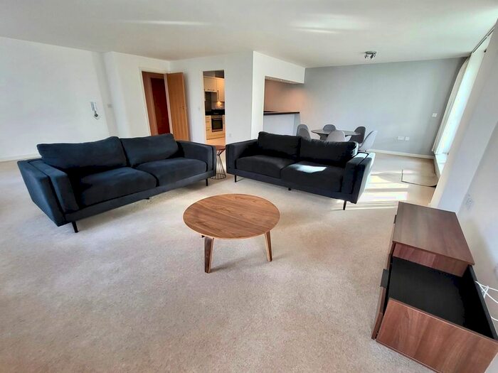 3 Bedroom Flat To Rent In Waterside Way, Sneinton, Nottingham NG2