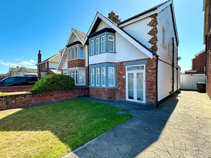 3 Bedroom Semi-Detached House To Rent In Abercorn Place, Blackpool, FY4