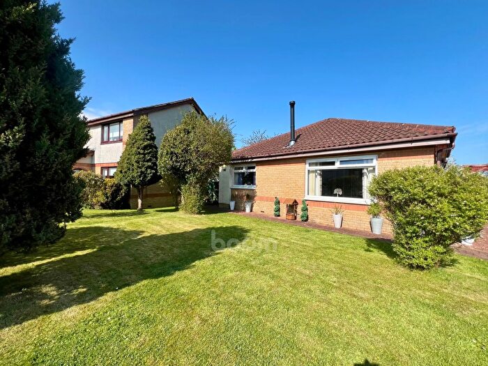 3 Bedroom Bungalow For Sale In Flures Drive, Erskine, PA8