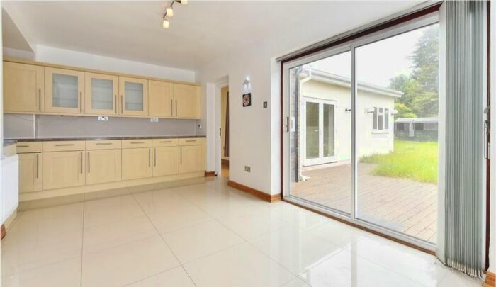 3 Bedroom Terraced House To Rent In Campden Crescent, Becontree, RM8