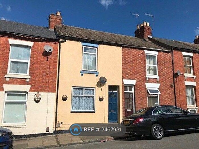 2 Bedroom Terraced House To Rent In Lower Hester Street, Northampton, NN2