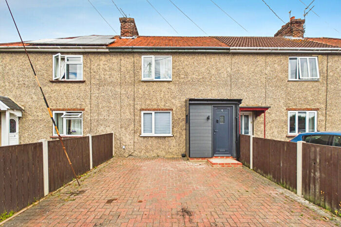 3 Bedroom Terraced House For Sale In The Avenue, Halesworth, IP19