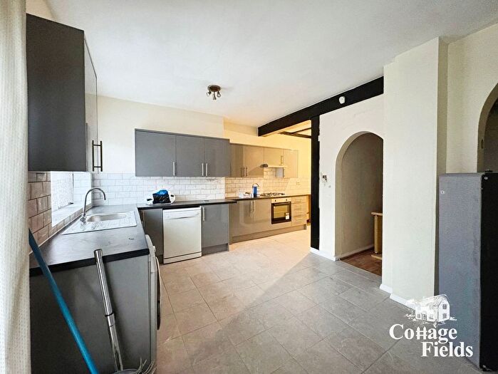 3 Bedroom Terraced House To Rent In Northfield Road, Waltham Cross, EN8