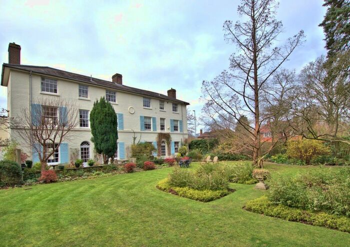 2 Bedroom Flat To Rent In Archway Court, Cambridge CB3