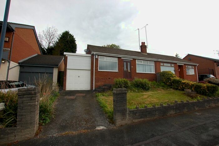 2 Bedroom Bungalow To Rent In Kingsley Close, Ashton-Under-Lyne, Lancashire, OL6