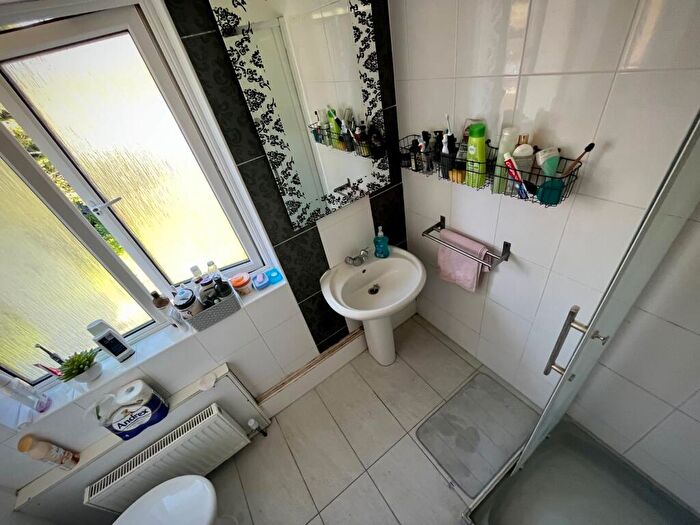 1 Bedroom House To Rent In Bradshaws, Hatfield, AL10