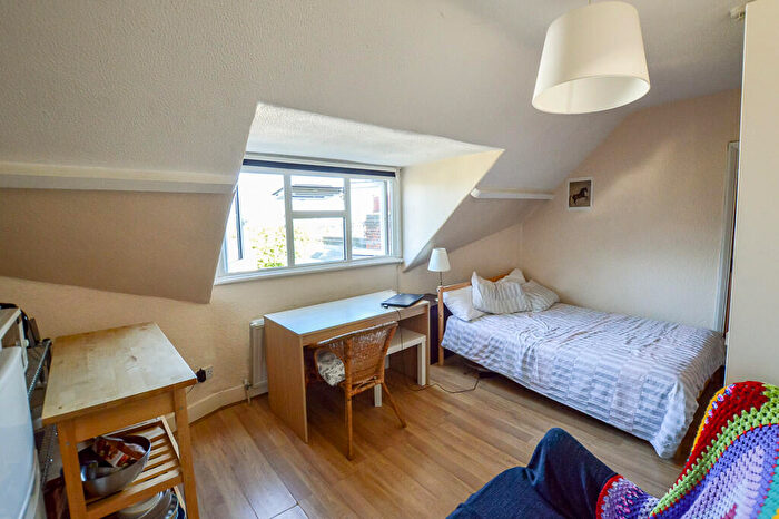 Studio To Rent In Muswell Hill Road, N10