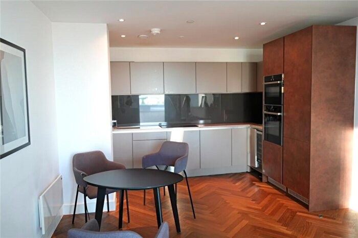 2 Bedroom Apartment For Sale In Deansgate Square Owen Street Manchester, Manchester, M15