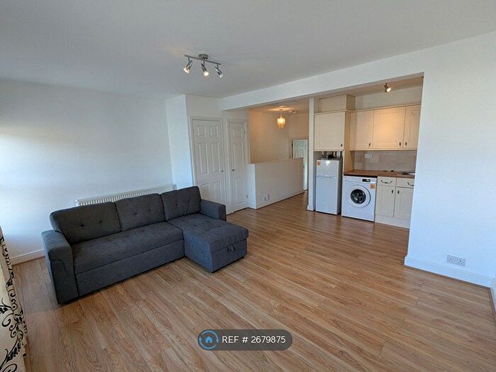 1 Bedroom Flat To Rent In Southmead Road, Westbury-On-Trym, Bristol, BS10