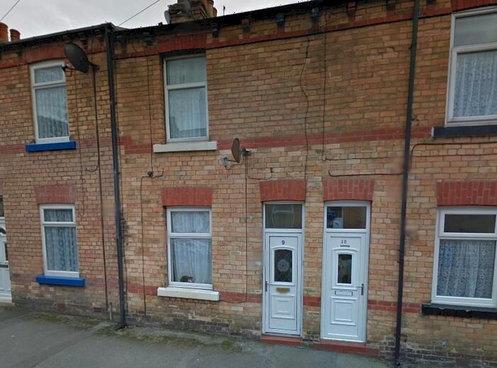 2 Bedroom Terraced House To Rent In Sydney Street, Scarborough, YO12