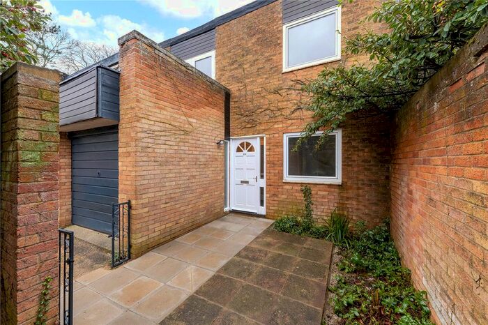 2 Bedroom Terraced House To Rent In Greenlands, Cambridge, Cambridgeshire, CB2