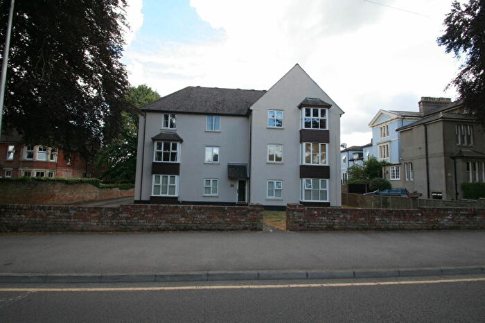 1 Bedroom Apartment To Rent In Newtown Road, Newbury, RG14