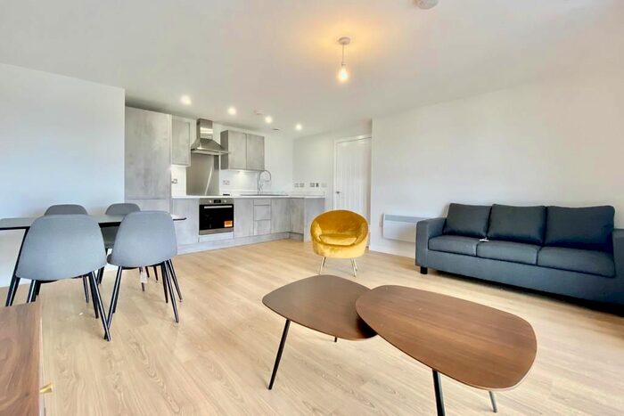 2 Bedroom Flat To Rent In Victoria Riverside, Atkinson Street, LS10