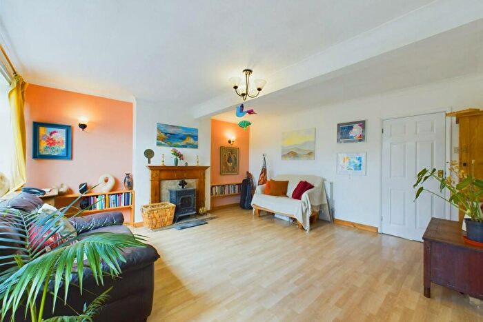 4 Bedroom Detached House For Sale In Osmaston Road, Stourbridge, DY8