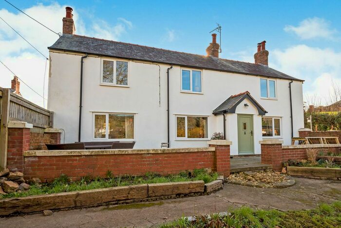 3 Bedroom Detached House For Sale In Stargarreg Lane, Pant, Oswestry, Shropshire, SY10