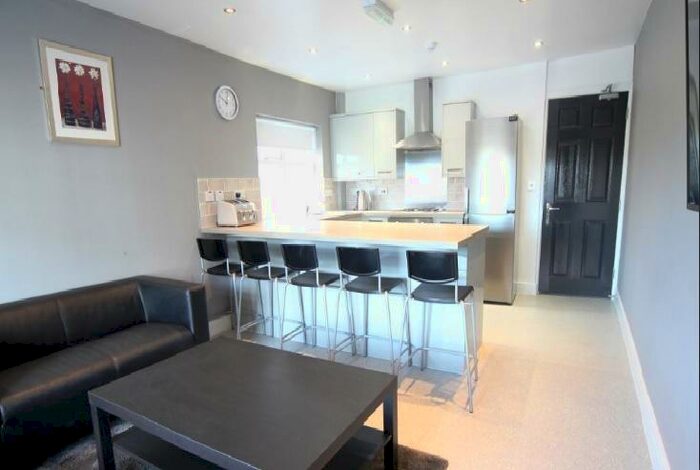 Flat To Rent In Mill Lane Old Swan, L13