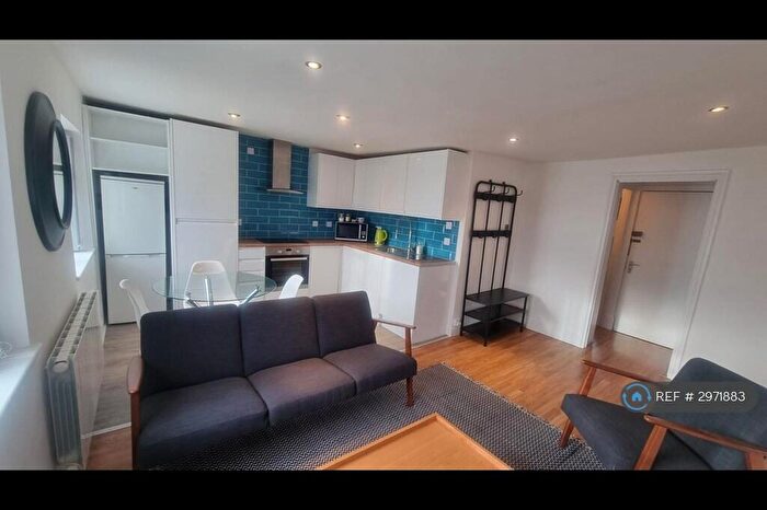 2 Bedroom Flat To Rent In Dormer Place, Leamington Spa, CV32