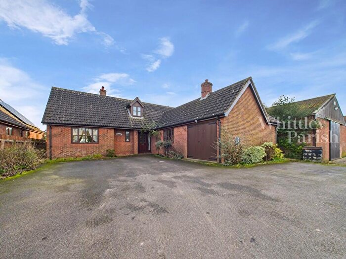 3 Bedroom Detached Bungalow To Rent In Willow Farm Lodge, Tharston, NR15