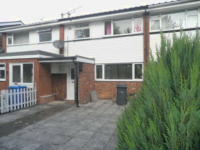 3 Bedroom Terraced House To Rent In Pheasants Croft, Maidenhead, SL6