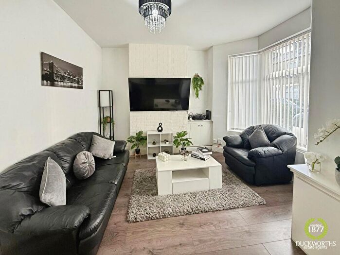 3 Bedroom End Of Terrace House For Sale In Thurston Street, Burnley, BB11