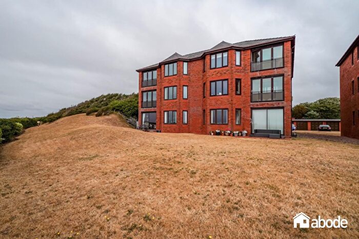 2 Bedroom Flat For Sale In Park Drive, Crosby, Liverpool, L23