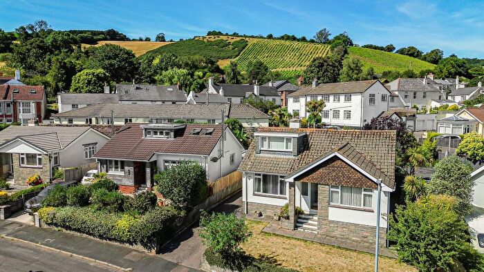 2 Bedroom Detached Bungalow For Sale In Grandison Avenue, Bishopsteignton, TQ14