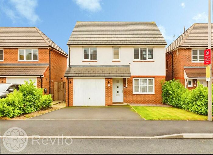 4 Bedroom Detached House To Rent In Garrett Meadow, Tyldesley, M29