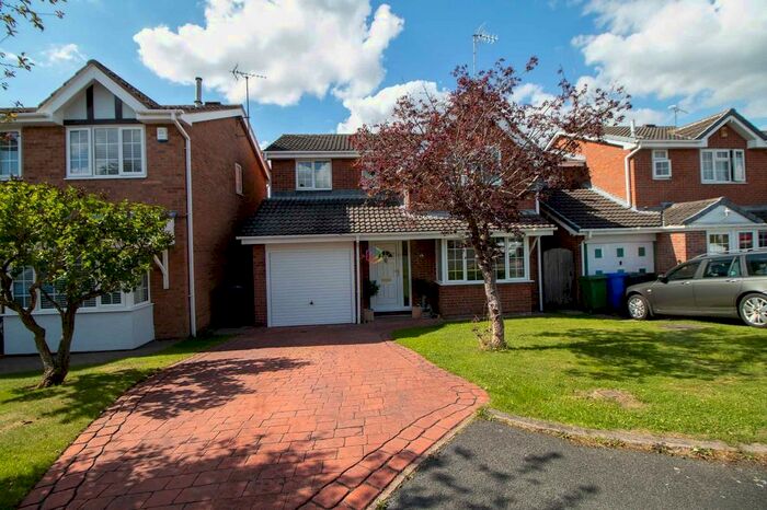 4 Bedroom Detached House To Rent In Dalby Grove, Sothall, S20