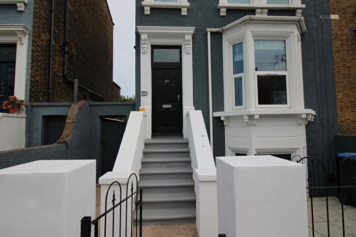 1 Bedroom Flat To Rent In Gladstone Road, Broadstairs, CT10