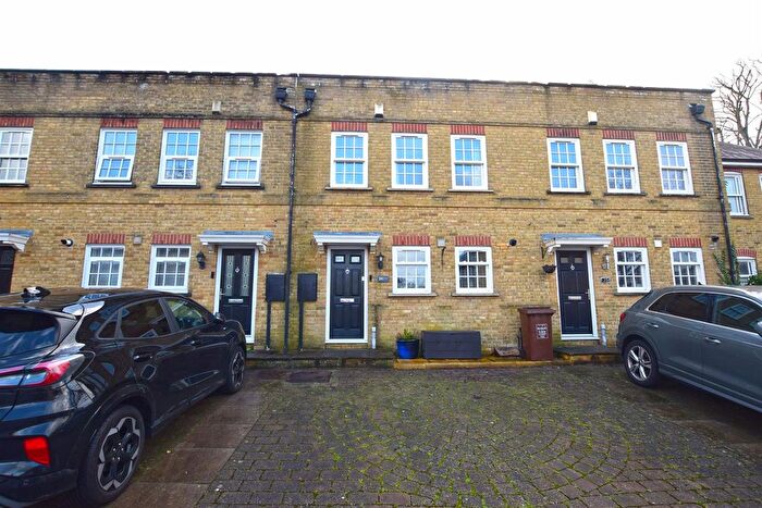 3 Bedroom Terraced House For Sale In Conway Mews, Brompton, Gillingham, ME7