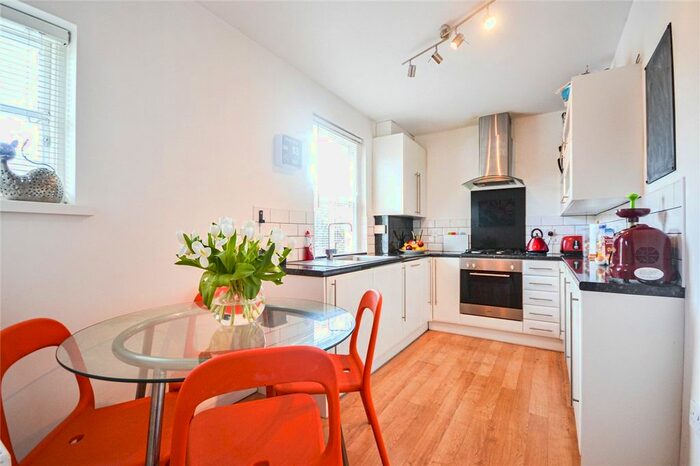 3 Bedroom Terraced House To Rent In Oak Tree Avenue, Cambridge, CB4