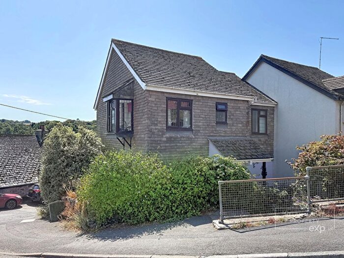 3 Bedroom Cottage For Sale In Crossroads Cottage, Church Close, Yealmpton, Devon, PL8