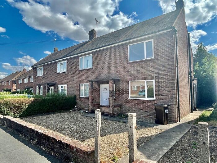3 Bedroom Semi Detached House For Sale In Chestnut Avenue, Spalding, PE11
