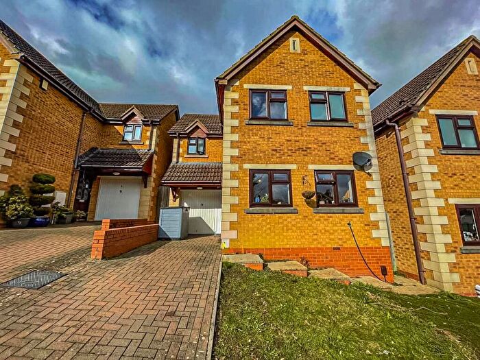 3 Bedroom Detached House To Rent In Queensdown Gardens, Brislington, Bristol, BS4
