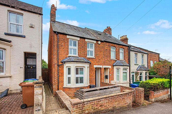 3 Bedroom End Of Terrace House For Sale In Crescent Road, Oxford, OX4