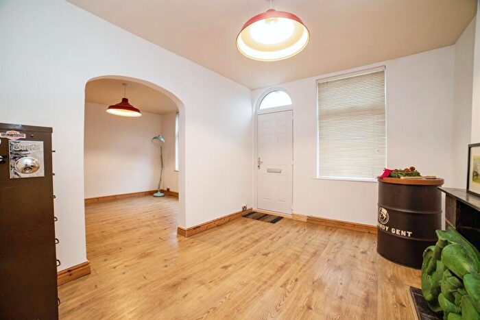 4 Bedroom End Of Terrace House For Sale In Bridge Street, Langley Mill, Nottingham, NG16